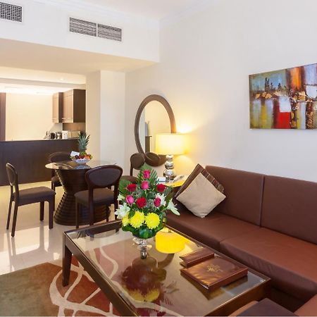 Flora Park Deluxe Hotel Apartments ดูไบ ภายนอก รูปภาพ